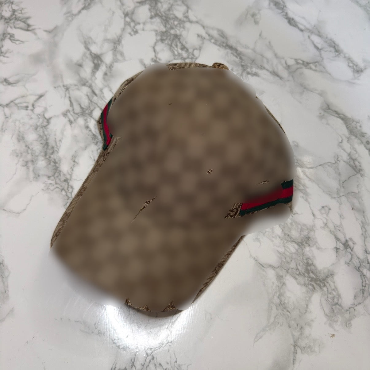 Caps