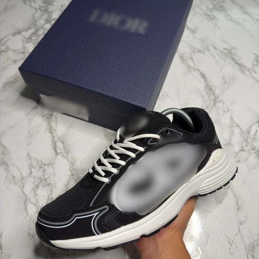 B3 trainers