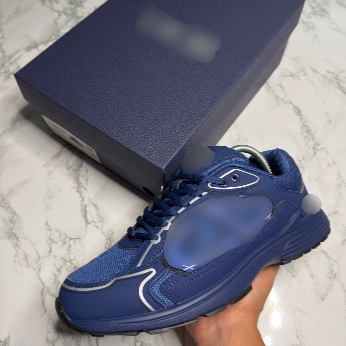 B3 trainers
