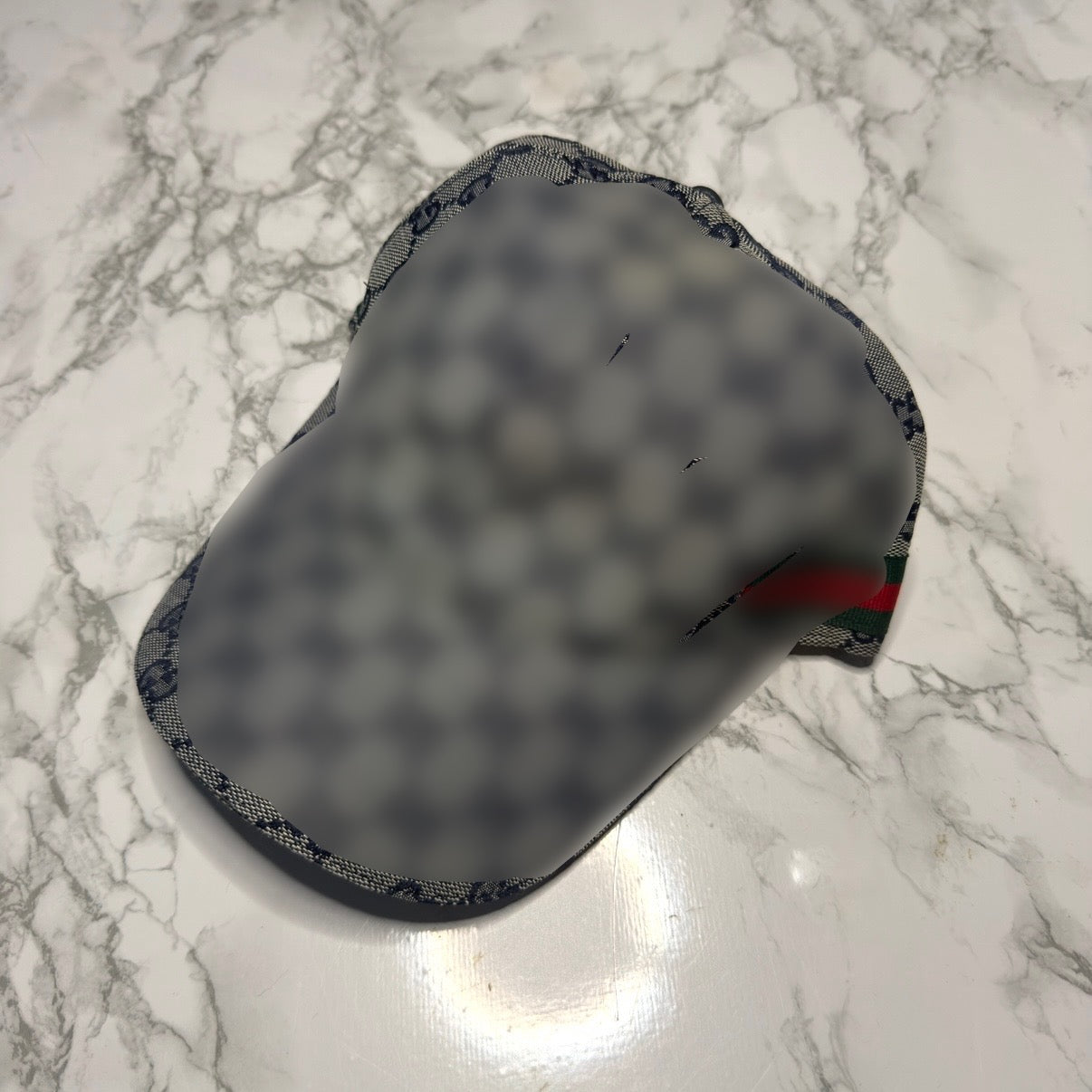 Caps